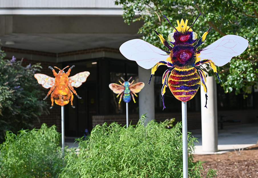 Bee sculptures from the Botanical Garden
