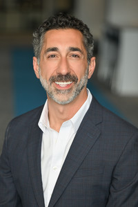 Peter Serio Headshot