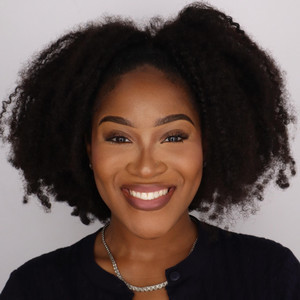 Yael headshot