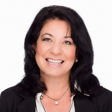 Headshot of Jeannette Valladares