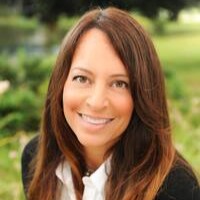deb owens headshot