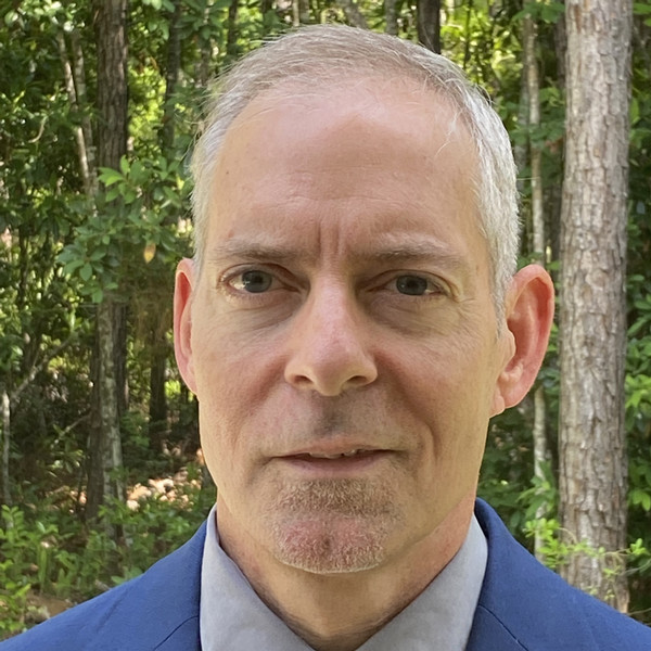 Headshot of Kerry Clark