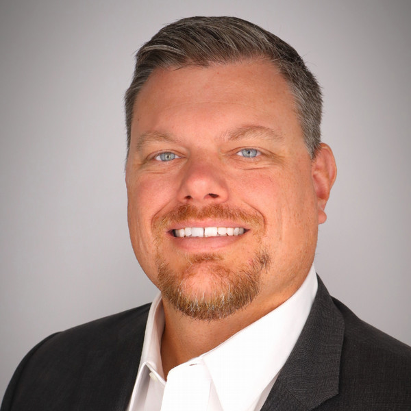 Headshot of Raine Osborne