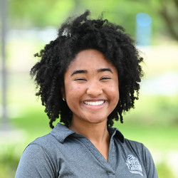 Jalynn Small Portrait