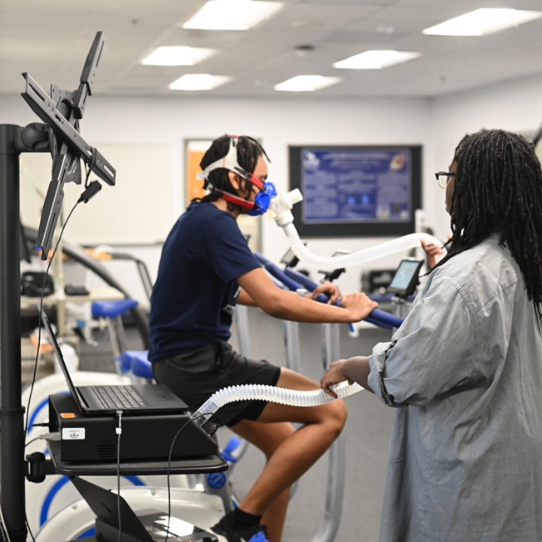 Graded maximal exercise test (GXT) on a cycle ergometer