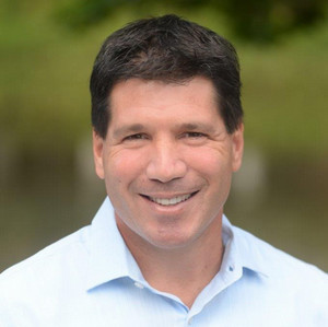 Paul Sapia headshot