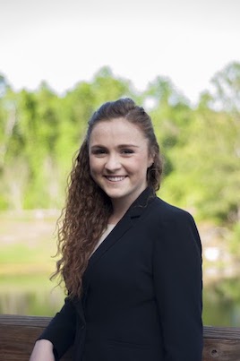 headshot of stephanie c