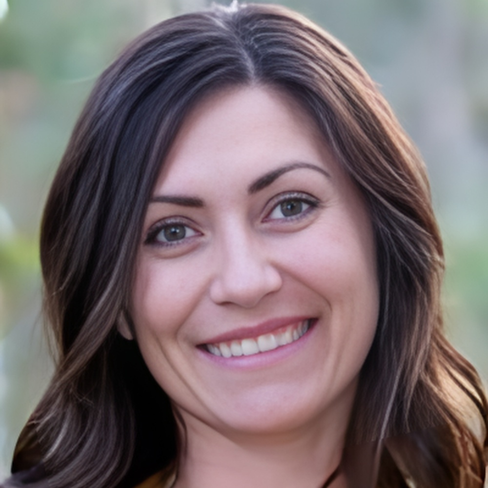 headshot of casey colin