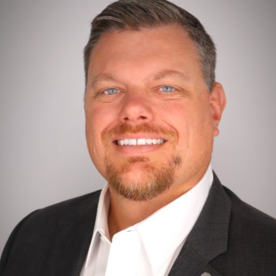 Headshot of Dr. Raine Osbourne