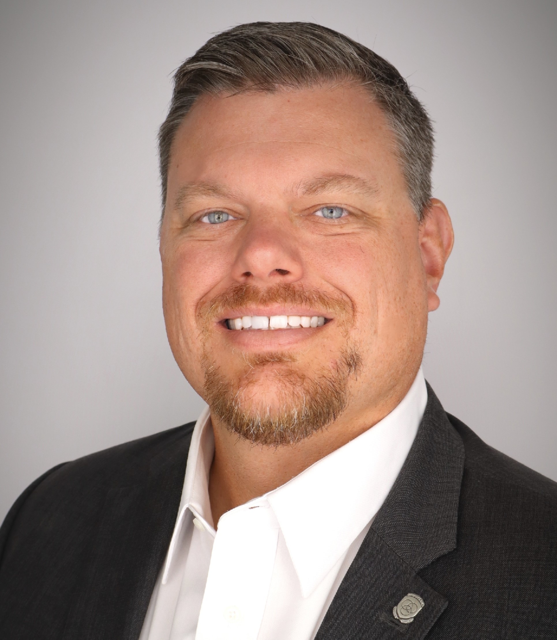 Head shot of Dr. Raine Osbourne
