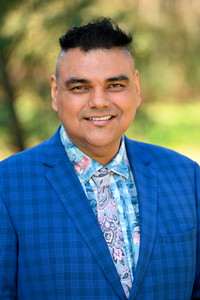 Manny-Velasquez-Paredes-headshot-2025