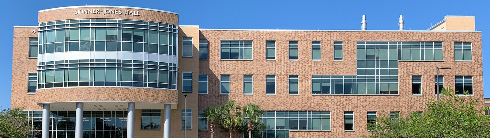 Skinner-Jones Hall on the campus at UNF