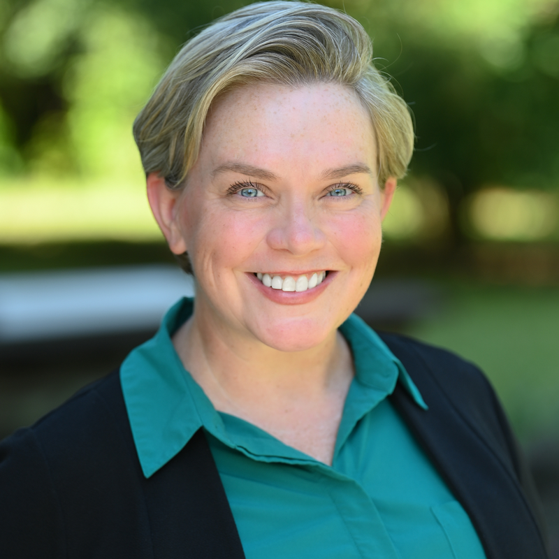 Heather Hutchins Headshot