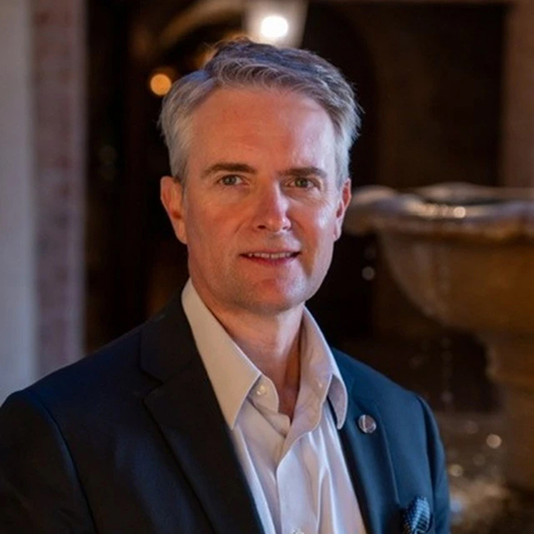 Headshot of Craig Pichanick