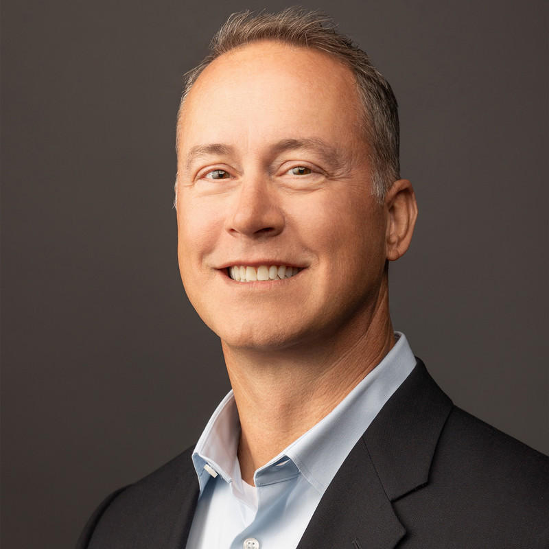 Steven Selders Headshot