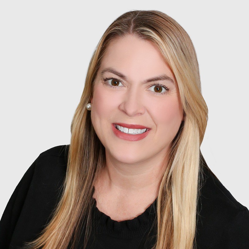 Headshot of Becky Bray