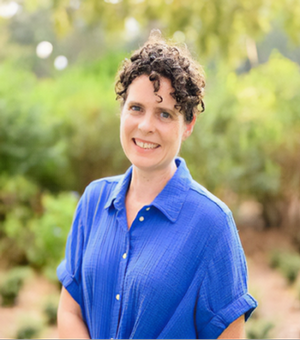 Headshot of Laura Heffernan