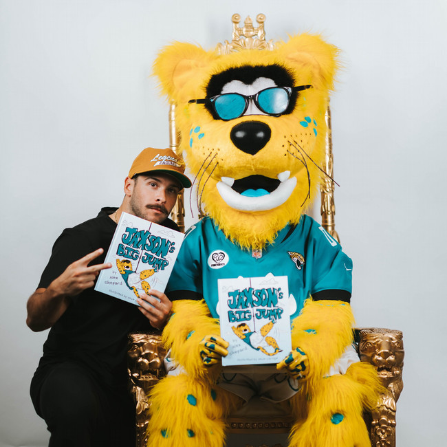 UNF Alumni Devin Carvajal with Jacksonville Jaguars Mascot