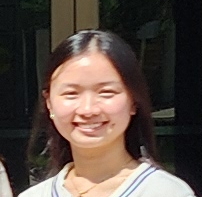 Trang Le headshot
