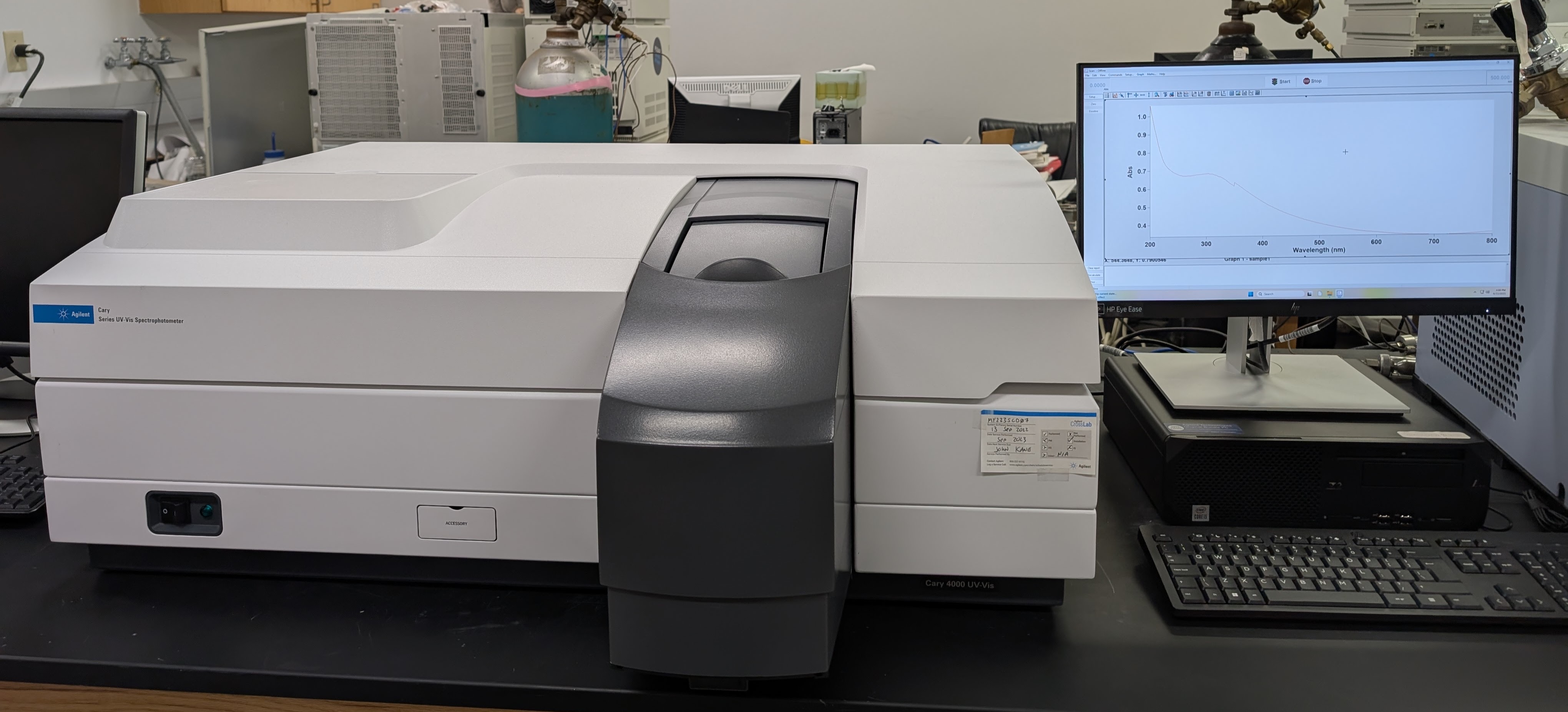 Agilent Cary 4000 UV-Vis instrument
