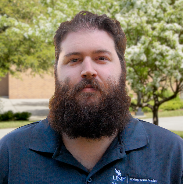 Head shot of David Kersey outside