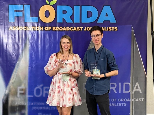 UNF Alumni win College Journalist of the Year Award