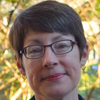 Patricia Geesey headshot