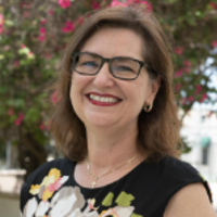 sandy justice headshot