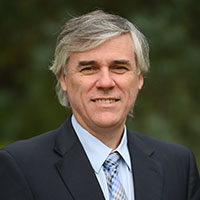 Andres Gallo headshot