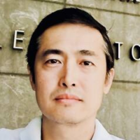 Richard Shang headshot
