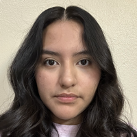 Headshot of Suri Hernandez Ventura