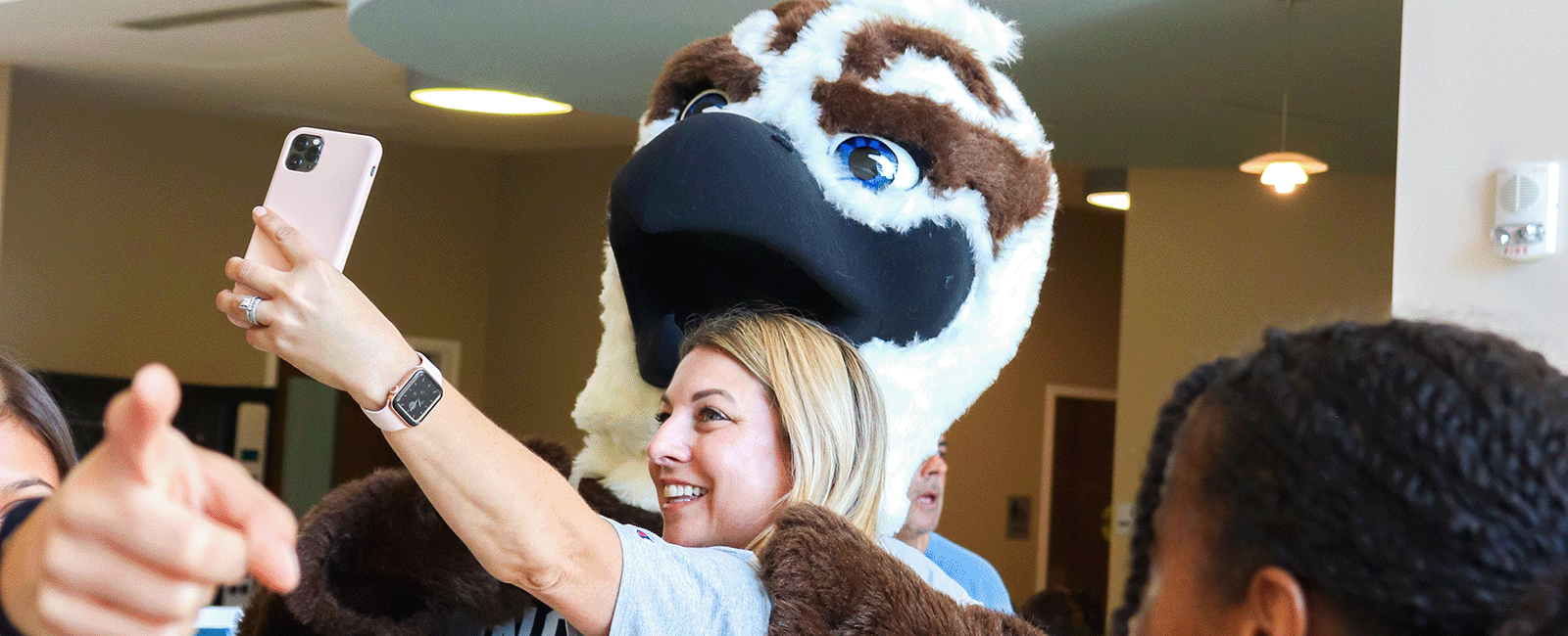 selfie with Ozzie on move-in at Housing areas