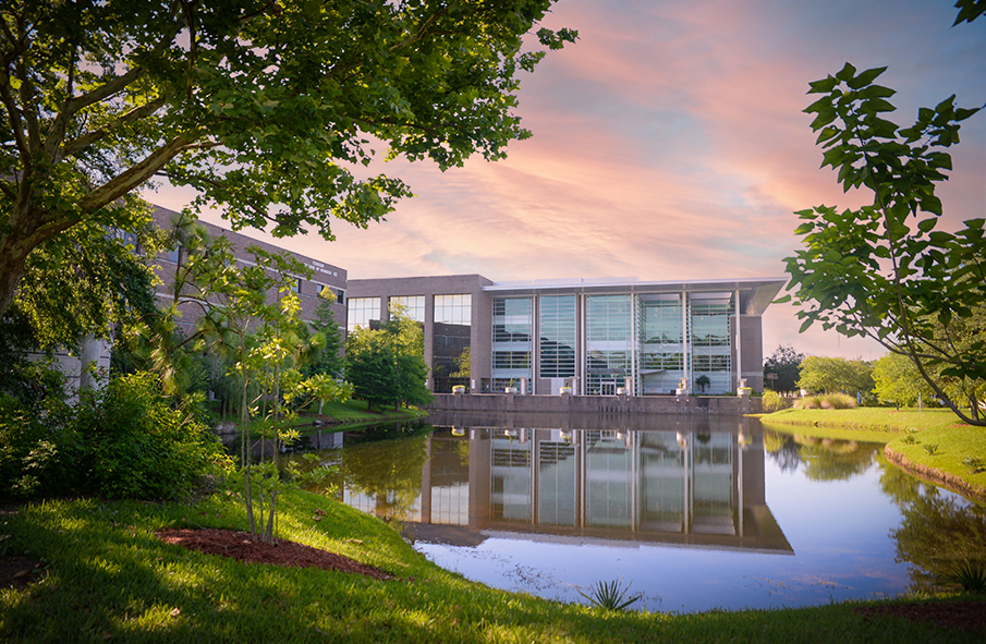 View of outside of the UNF Library