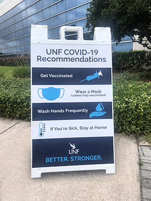 UNF campus COVID-19 recommendations sign