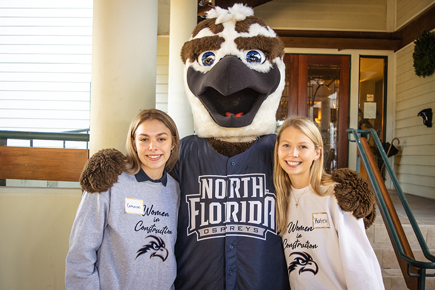 UNF students with Ozzie