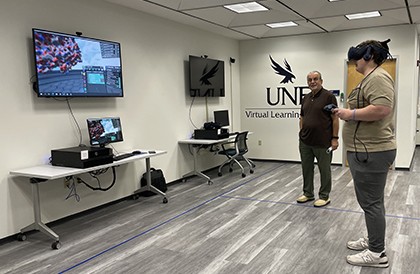 student testing the vr lab