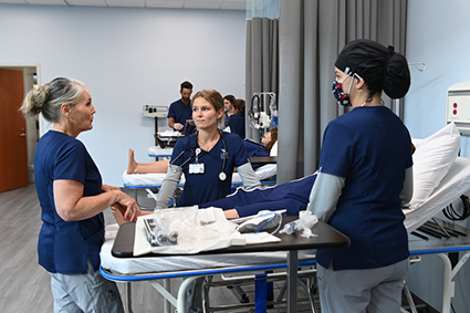 UNF nursing students in simulation lab