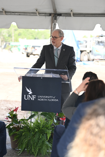 UNF Hicks Honors College Dean Jeff Chamberlain