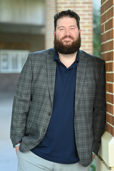 UNF alum and academic advisor David Kersey