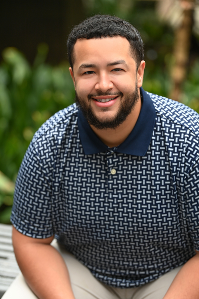 UNF student success advocate Alex Santiago