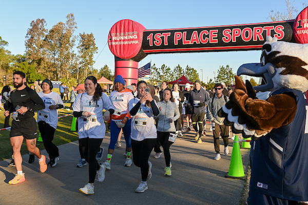 Runners at the Swoop the Loop 2026 event
