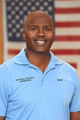 Elton Brown head shot