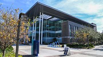 Outside view of the Thomas G. Carpenter Library