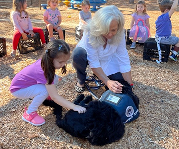 Child pets therapy dog 