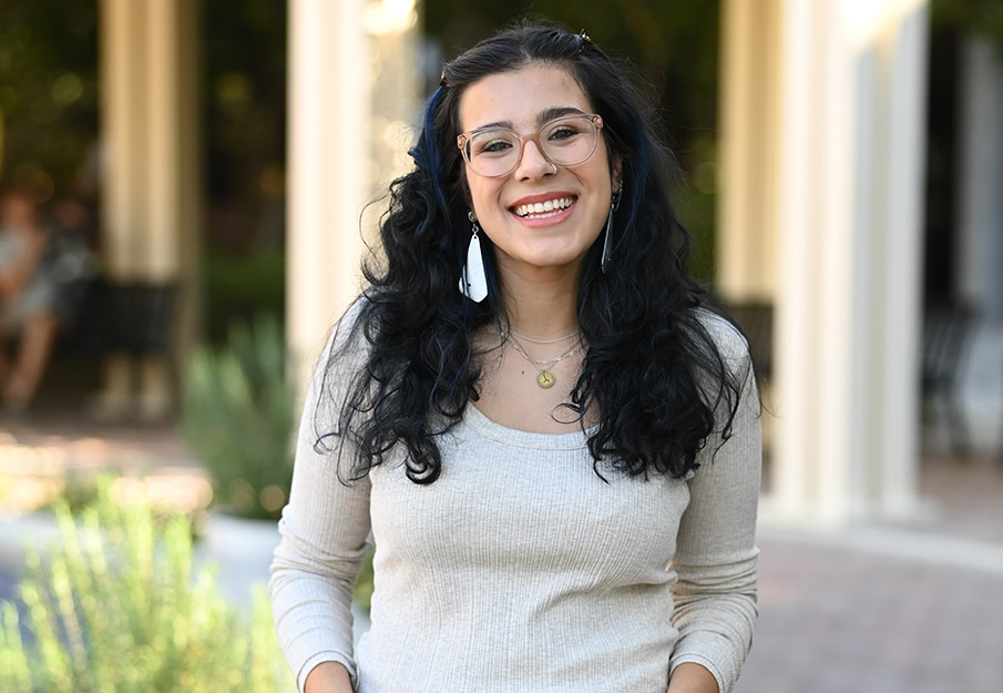 Camila Lopez McCarl Headshot