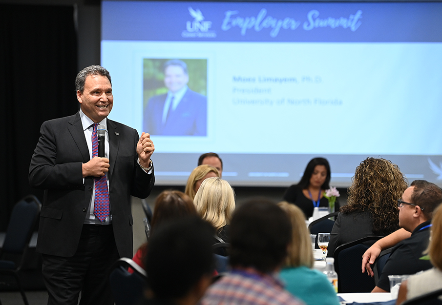 President Limayem giving his keynote at the Employer Summit