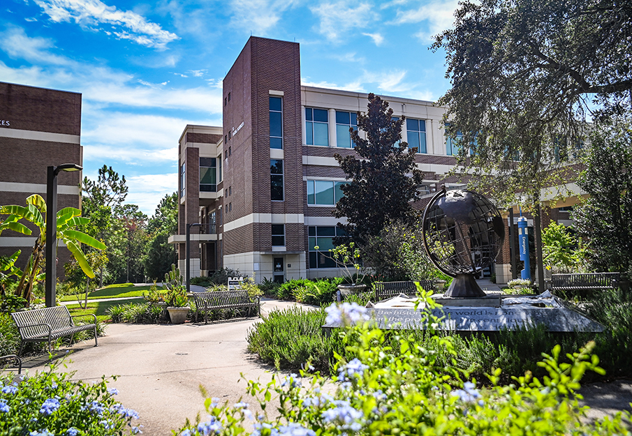 UNF campus with globe statue