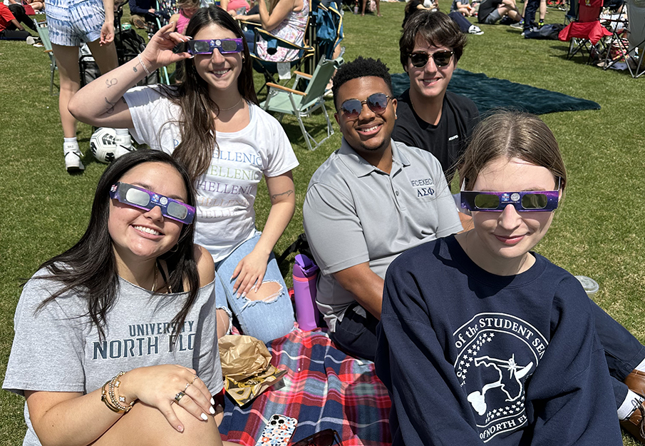 Students watching the eclipse at UNF