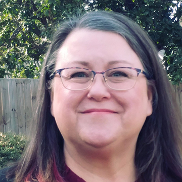 Kimberly Mayer headshot