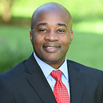 Gregory Grant Headshot